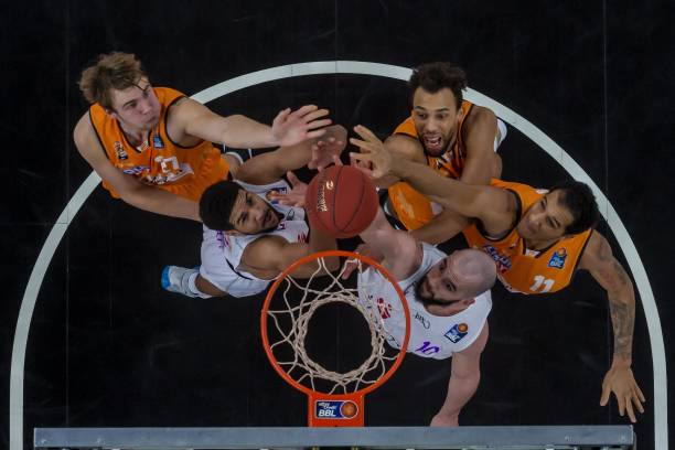 还为年轻球 还为年轻球